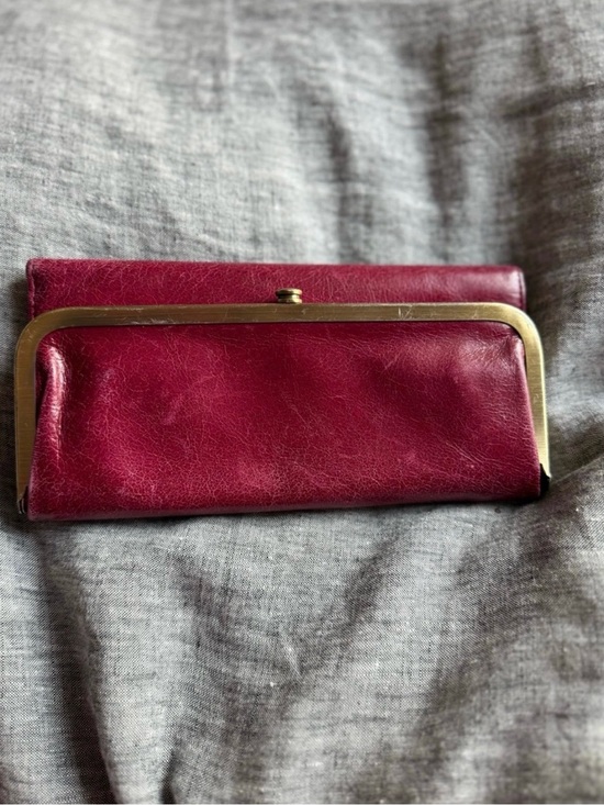 HOBO Handbags - HOBO Burgundy Leather Kiss-Lock Clutch Wallet